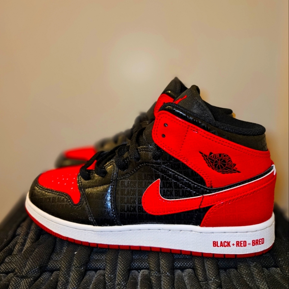 Nike Air Jordan 1 Mid SS "Black+Red=Bred" Size 7 Men